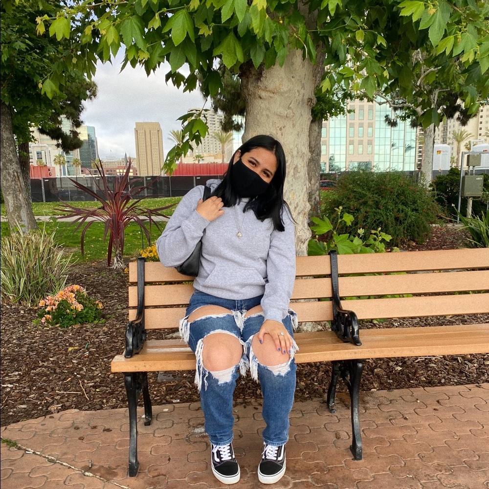 Meet your Posher, Yuridia